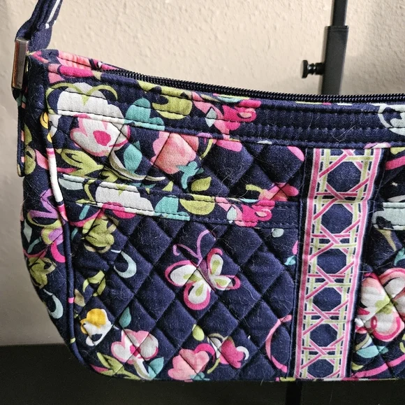 Vera Bradley Floral Quilted Shoulder Bag. - Picture 2 of 10